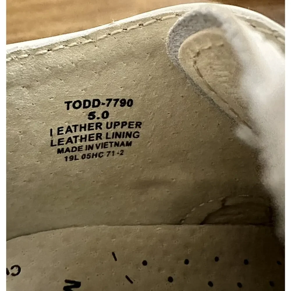 Footmates Boy White Leather Todd Boots Toddler Size 5 NIB Preppy Classic Dressy